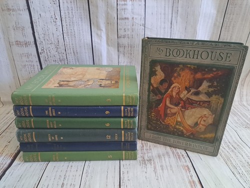 Book house lot of 7 - book,