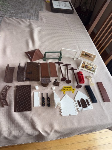 Vintage plasticville lot - plasticville, of